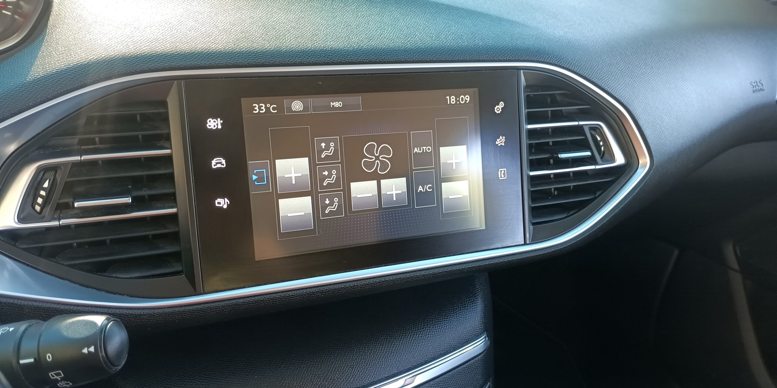
								Peugeot 308 SW Usada com garantia – Gasolina – Ótimo Estado – Faro cheio									