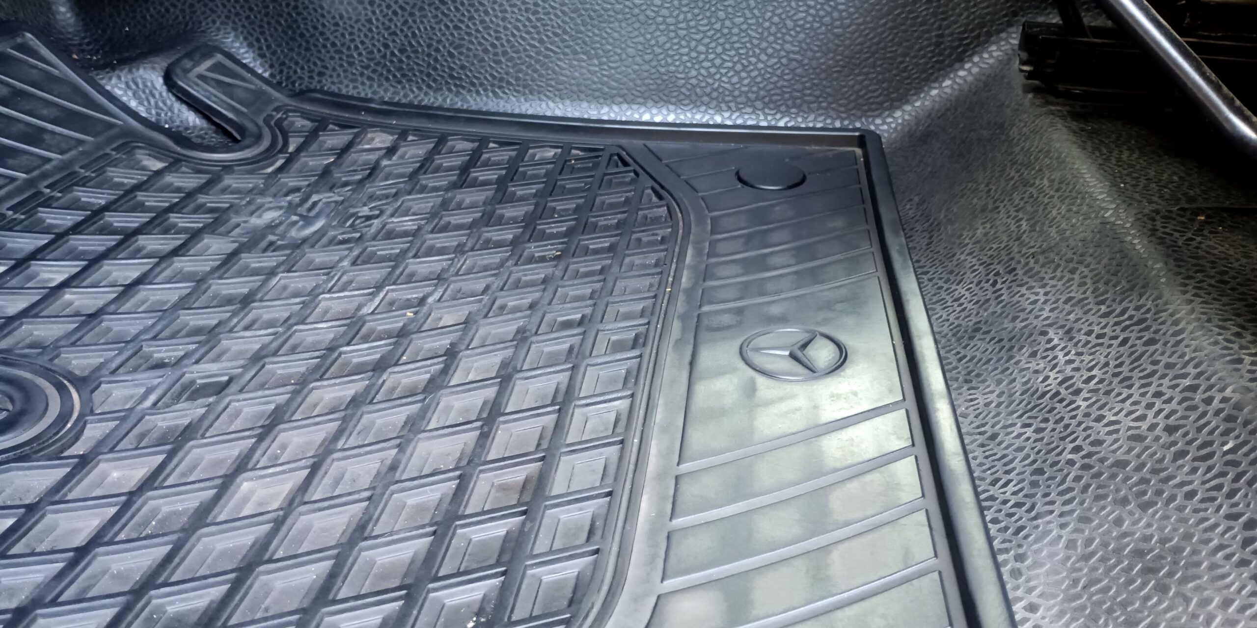 
								Mercedes-Benz Citan CDI Usada 2021 – Faro Algarve cheio									