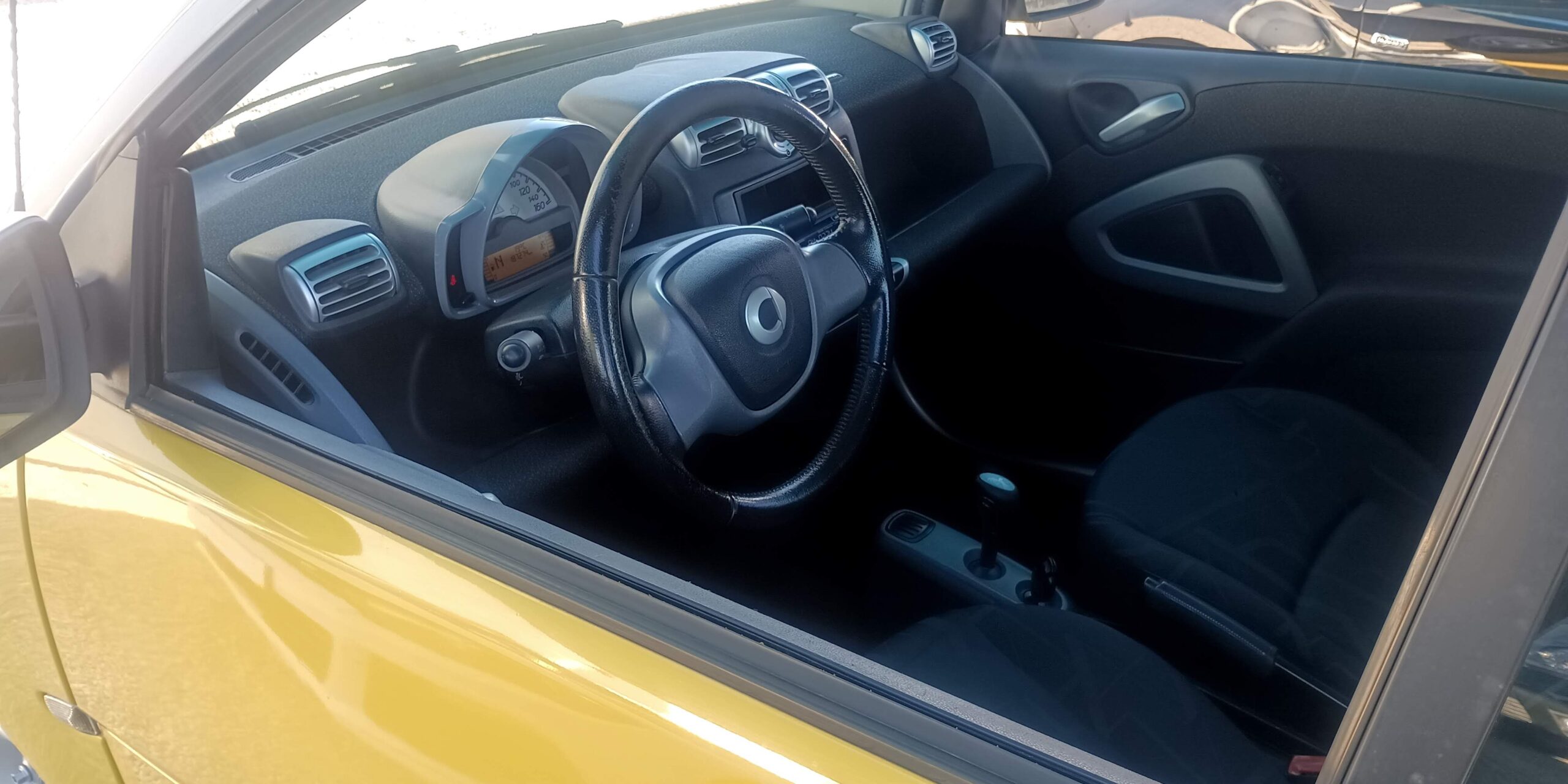 
								SMART FORTWO COUPÉ 1.0 Usado com Garantia cheio									