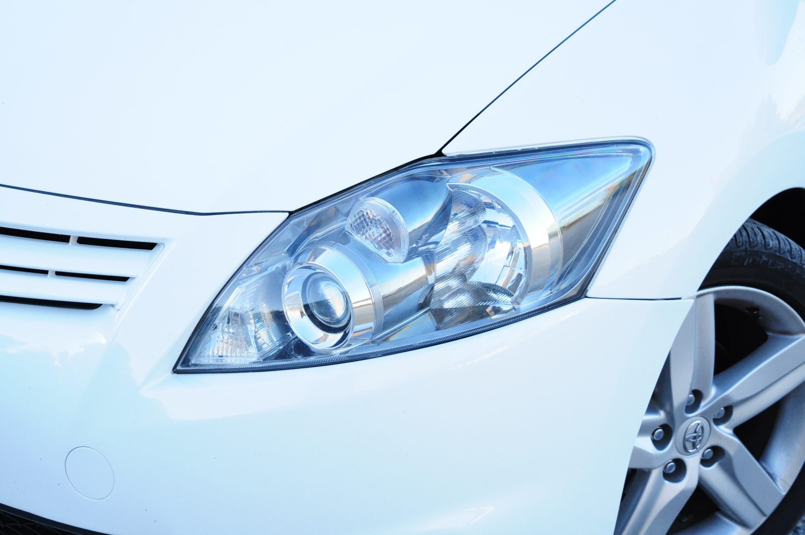 
								Toyota Auris 1.4 Gasóleo Usado com Garantia Algarve cheio									