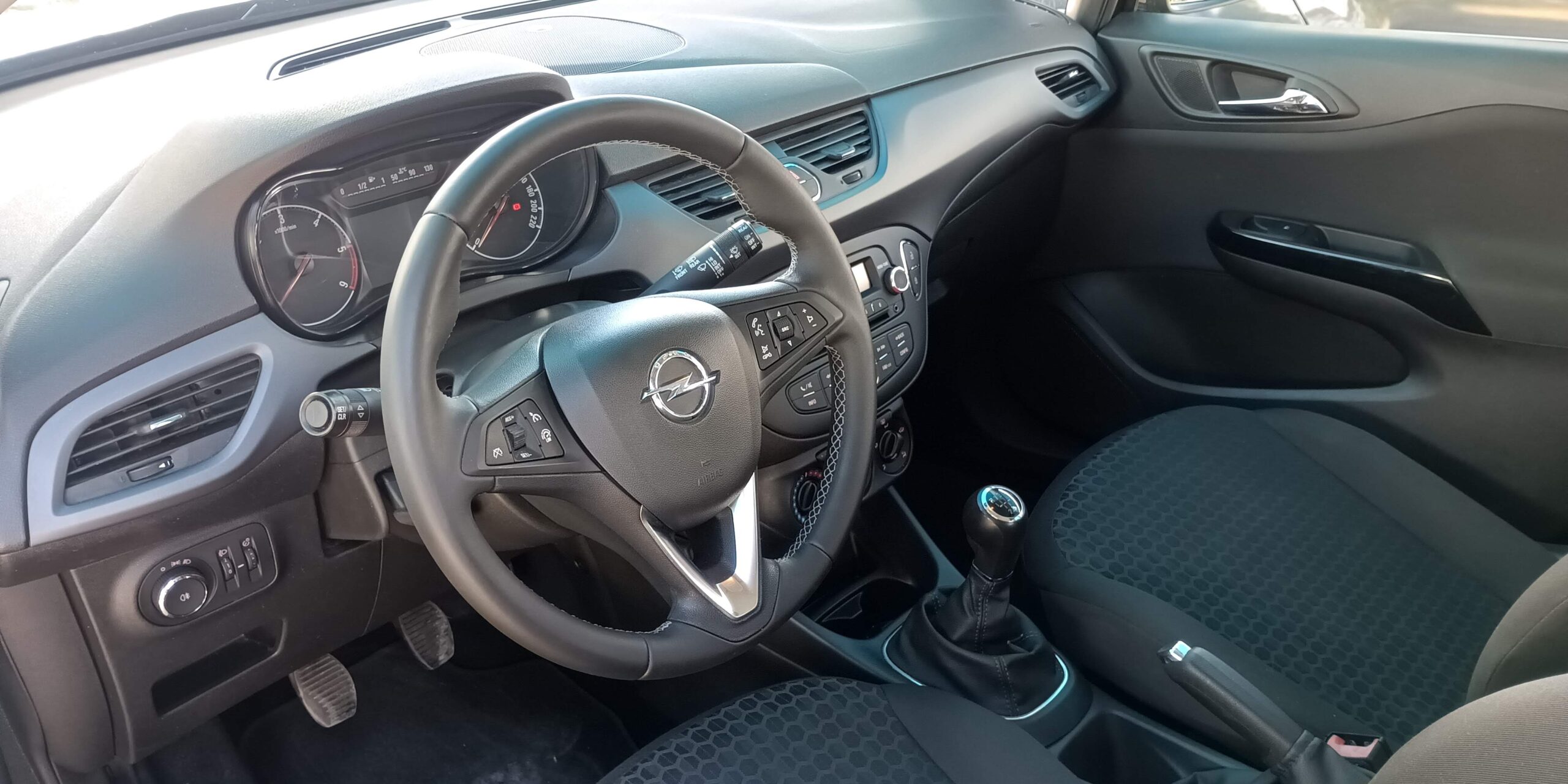 
								Opel Corsa Gasóleo 2018 com IVA dedutível – Faro Algarve cheio									