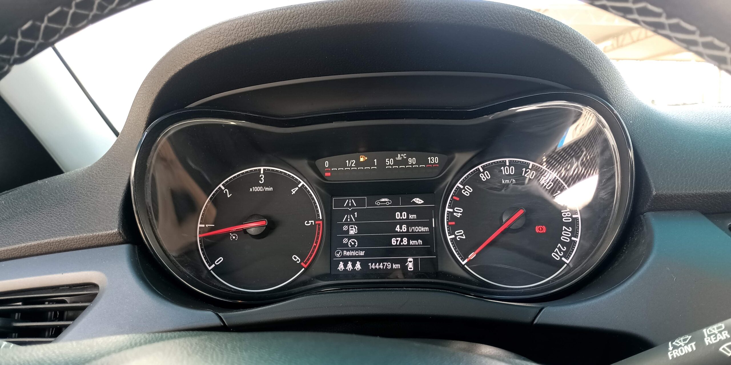 
								Opel Corsa Gasóleo 2018 com IVA dedutível – Faro Algarve cheio									