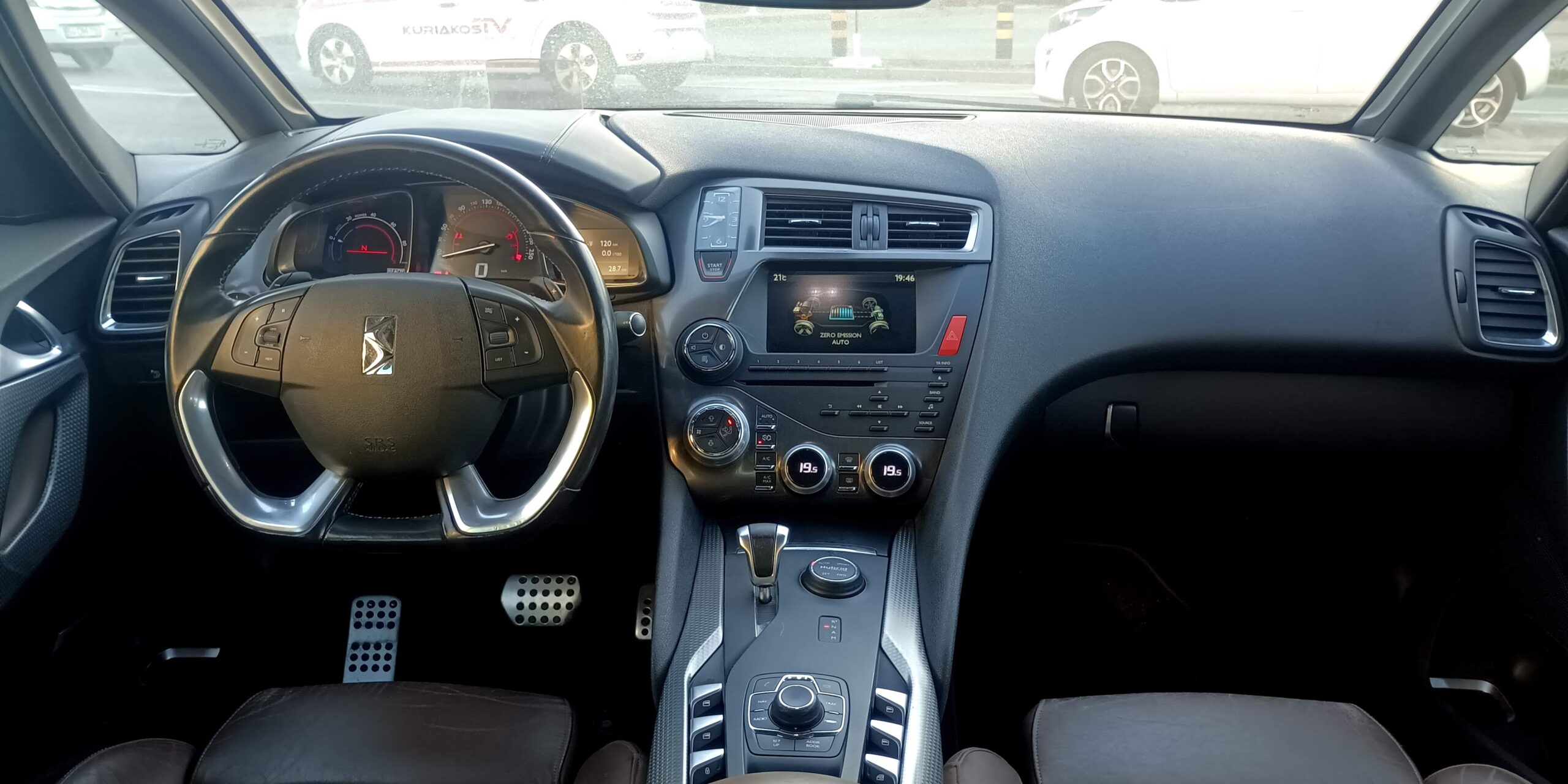 
								CITROËN DS5 2013 2.0 HDI HYBRID 4 4X4 Usado Faro cheio									