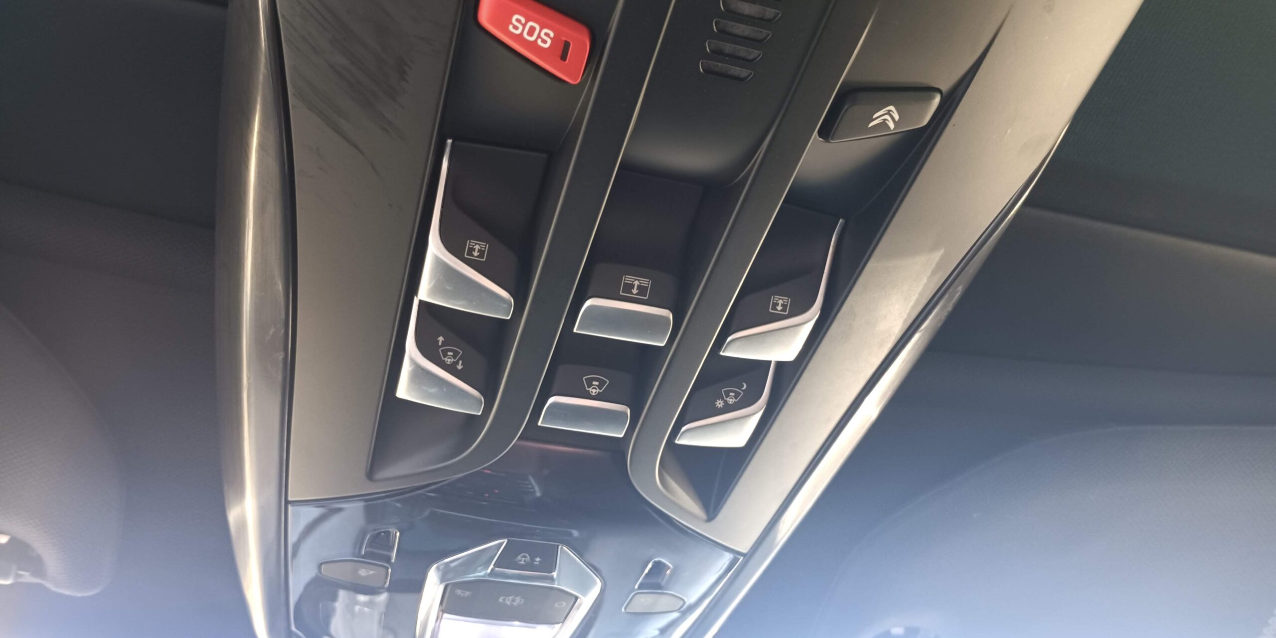 
								CITROËN DS5 2013 2.0 HDI HYBRID 4 4X4 Usado Faro cheio									